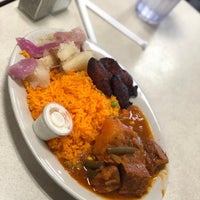 Photo taken at Sophie&amp;#39;s Cuban Cuisine by louixa on 5/10/2018