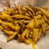 Photo taken at Meatheads Burgers &amp;amp; Fries by Richard S. on 12/22/2019