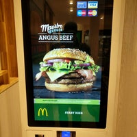 รูปภาพถ่ายที่ McDonald&amp;#39;s โดย Jos เมื่อ 2/5/2018
