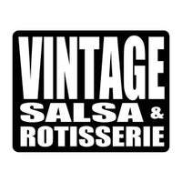 รูปภาพถ่ายที่ Vintage Salsa and Rotisserie โดย Tony T. เมื่อ 12/4/2013