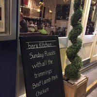 Foto tomada en Waterloo Bar and Kitchen  por Aubree L. el 12/27/2015