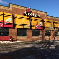 Photo taken at Applebee&amp;#39;s Grill + Bar by Michael Walsh A. on 1/20/2019