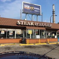 Photo taken at Steak &amp;#39;n Egger by Michael Walsh A. on 8/15/2017