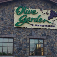 Photo taken at Olive Garden by Michael Walsh A. on 5/29/2018