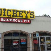 Photo taken at Dickey&amp;#39;s Barbecue Pit by Michael Walsh A. on 9/14/2014