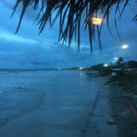Photo taken at Desfrut Praia by Ricardo C. on 2/27/2017