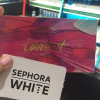 Photo taken at SEPHORA by Palmy on 5/19/2016