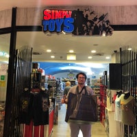 Photo taken at Simply Toys by Giftiizz S. on 1/28/2019