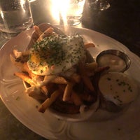 Photo taken at Au Cheval by Christopher on 4/1/2019