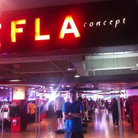 Photo taken at Fla Boutique by Ítalo C. on 12/31/2012