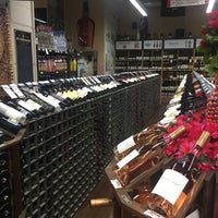 Photo taken at Cellar 53 Wine &amp;amp; Spirits by Luciefer on 6/2/2018