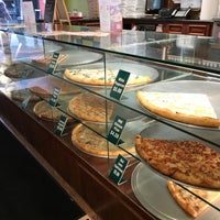 Foto tomada en Panino&amp;#39;s Pizza &amp;amp; Grill  por Katrina W. el 8/16/2017