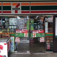 Photo taken at 7-Eleven by Liangfa L. on 1/18/2014