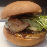 11/26/2013にToma Burger AddictionがToma Burger Addictionで撮った写真
