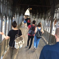 Foto tirada no(a) Hogwarts Bridge por Megan M. em 8/14/2018