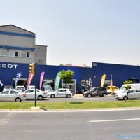 Снимок сделан в Peugeot Berke Otomotiv пользователем Peugeot Berke Otomotiv 11/27/2013