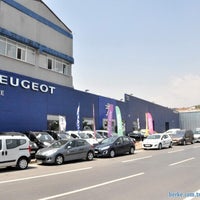 Снимок сделан в Peugeot Berke Otomotiv пользователем Peugeot Berke Otomotiv 11/27/2013