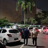 Review Lapangan Simpang Lima Semarang Indonesia