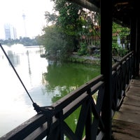 Photo taken at Pulau Dua Restaurant by Agung D. on 10/9/2021