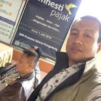 Photo taken at KPP Pratama Jakarta Pulogadung by Agung D. on 12/28/2016