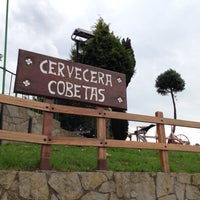 Das Foto wurde bei Cervecera Cobetas von Cervecera Cobetas am 11/27/2013 aufgenommen