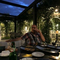 Foto tirada no(a) Felicita Fine Dining Restaurant por Ergun Aziz M. em 7/11/2021