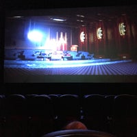 Foto tirada no(a) The Forge Cinemas por Kristin S. em 12/22/2016