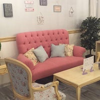 Снимок сделан в Shabby Chic Café пользователем Shatha T. 9/24/2016