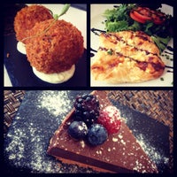 Foto diambil di B&amp;#39;Entrevinhos oleh Sara C. pada 8/19/2014