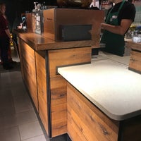 Das Foto wurde bei Starbucks von Keezz am 9/8/2018 aufgenommen