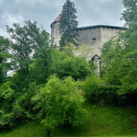 Снимок сделан в Blejski Grad | Bled Castle пользователем Bradley M. 5/3/2024