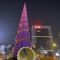Photo taken at Cheonggye Plaza by Bradley M. on 11/17/2022