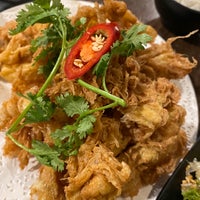 3/23/2022 tarihinde Eddziyaretçi tarafından E-Sarn Thai Cuisine'de çekilen fotoğraf