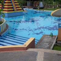 Review Abadi Waterpark