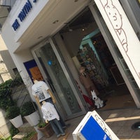 Photo taken at ザ・タンタンショップ 東京店 The Tintin Shop by Sarara T. on 4/15/2017