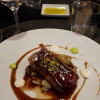 Foto diambil di Accés Restaurant Lounge oleh Ksenya C. pada 11/1/2019