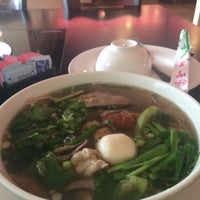 Photo taken at Tan Tan Restaurant by amita k. on 10/9/2015