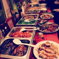 Foto scattata a Chinees-Kantonees-Restaurant De Draak da Alexander J. il 12/16/2012