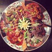 Foto scattata a Chinees-Kantonees-Restaurant De Draak da Alexander J. il 12/10/2012