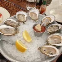 Снимок сделан в Rabia&amp;#39;s Seafood/Oyster Bar &amp;amp; Italian Restaurant пользователем Sarah S. 11/15/2021