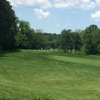 รูปภาพถ่ายที่ Delaware Golf Club โดย Jeff G. เมื่อ 5/29/2017