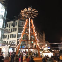 Photo taken at Chemnitzer Weihnachtsmarkt by Michael L. on 12/7/2018