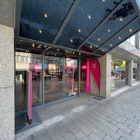 Foto tomada en Telekom Shop  por Intelli U. el 10/8/2023
