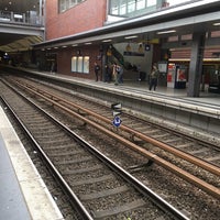 Photo taken at Gleis 3/4 (S-Bahn) by Intelli U. on 5/14/2017
