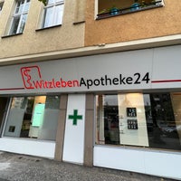 รูปภาพถ่ายที่ Witzleben Apotheke 24 โดย Intelli U. เมื่อ 8/9/2023