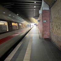 Photo taken at Bahnhof Berlin Gesundbrunnen by Intelli U. on 11/18/2023