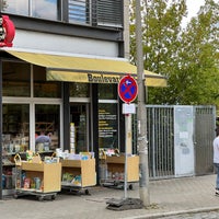 Photo taken at Boulevardbuch by Intelli U. on 8/31/2022