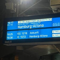 Photo taken at Bahnhof Berlin Südkreuz by Intelli U. on 2/6/2023