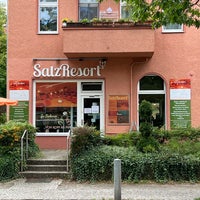 Photo taken at Salz Resort Kosmetik im Hofgarten by Intelli U. on 9/1/2022