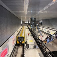 Photo taken at U Hauptbahnhof by Intelli U. on 11/3/2022